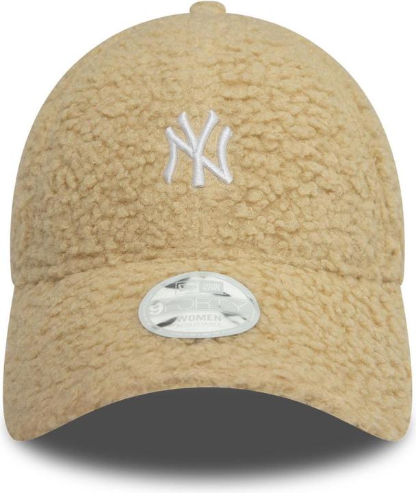 Actual product image New Era 9Forty Ladies Sherpa Cap - BORG NY Yankees beige