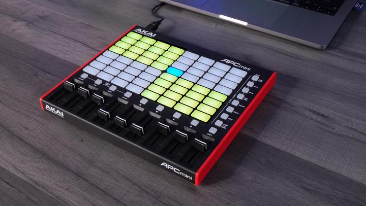 Produktbild Akai Professional APC Mini MK2 (Controller)