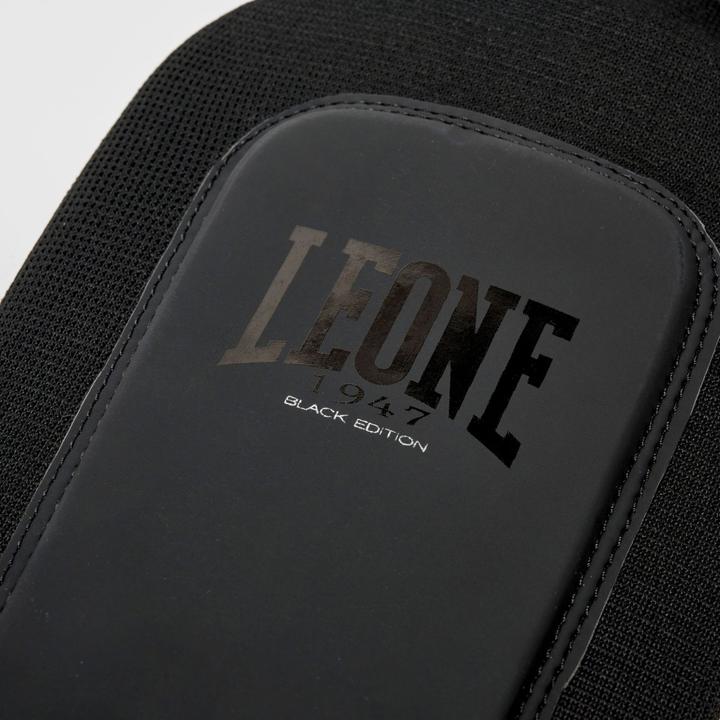 Produktbild Leone Defender-Black Edition Schienbeinschutz PT124 (M)