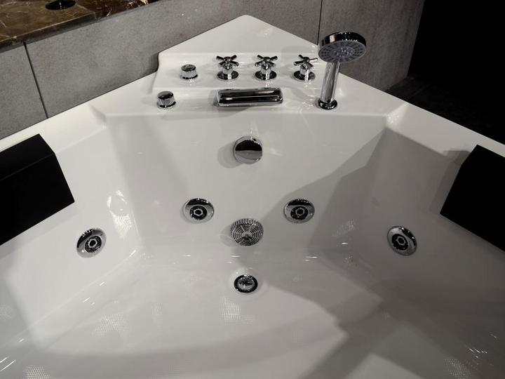 Image du produit Vente-unique Evelina (330 l, 138 cm, 138 cm)