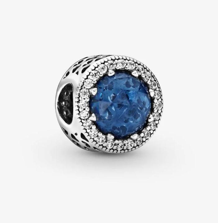 Actual product image Pandora Charms/Beads Midnight Blue Radiant Wreath of Hearts (Silver)