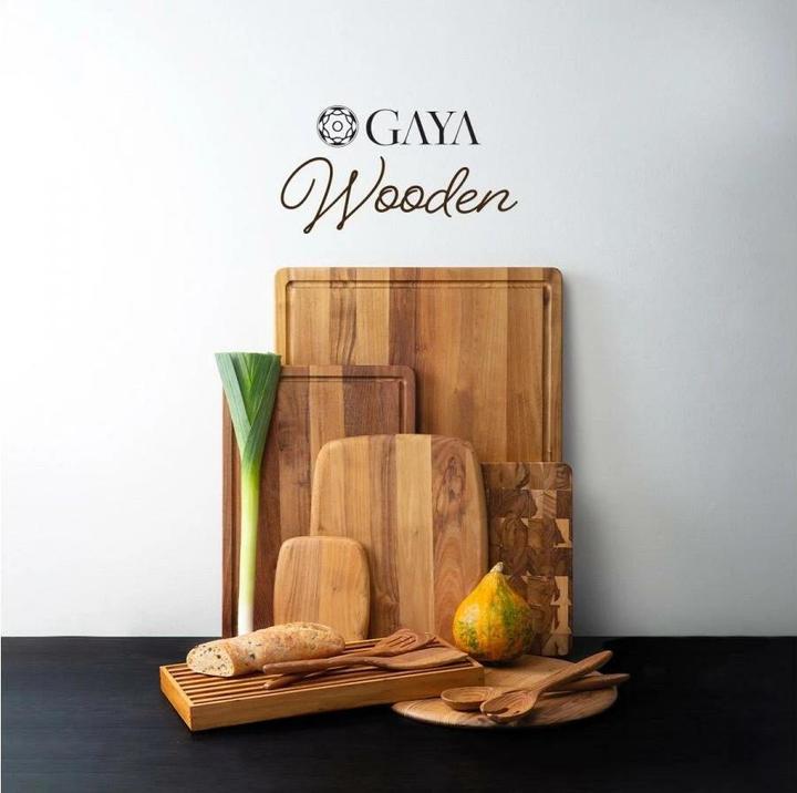 Actual product image Sola Bread Cutting Board Gaya Wooden 22.8 cm x 43 cm