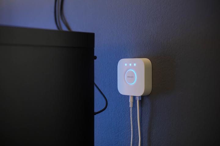 Actual product image Philips Hue Play Gradient incl. Bridge (Multicoloured, 187.50 cm, Indoor)