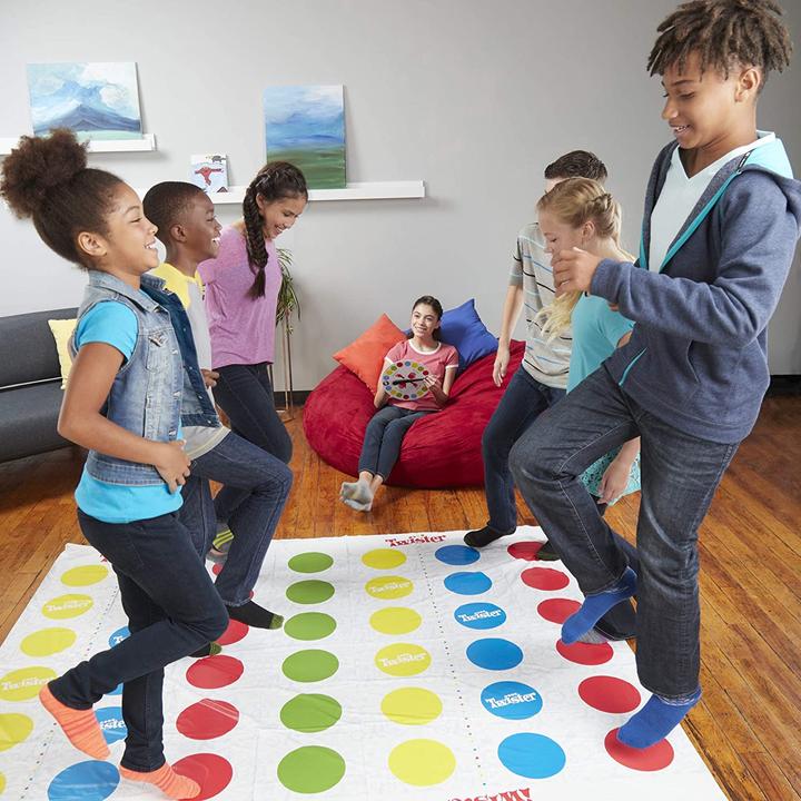Produktbild Hasbro Twister Ultimate (engl.)