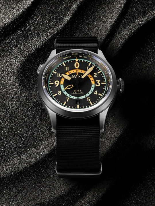Produktbild AVI-8 AV-4120-04 Wingman Worldtimer GMT (Fliegeruhr)