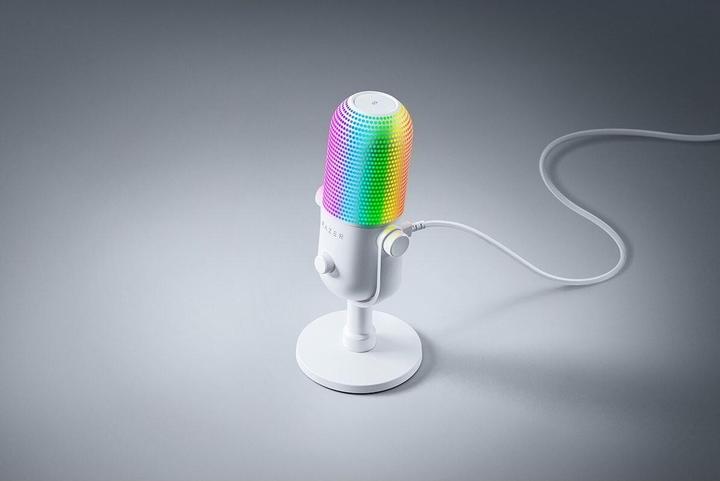 Actual product image Razer Seiren V3 Chroma
