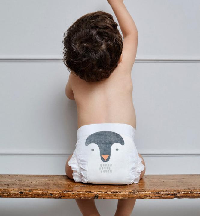 Actual product image Kit & Kin Nappies (Size 3, Monthly box, 136 Piece)