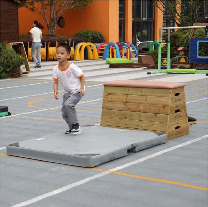 Immagine prodotto Classic World Sprungkasten aus Holz mit 4 Schichten und Höhenverstellung
