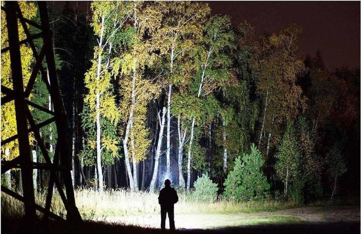 Image du produit AceBeam Lampe frontale H30 Blanc+Rouge+UV (4000 lm)