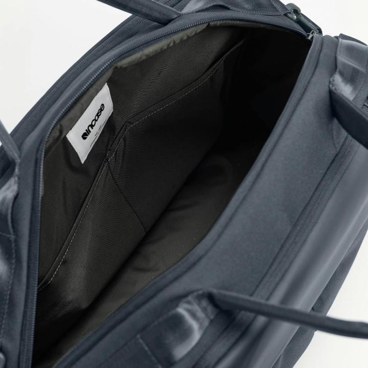 Produktbild Incase A.R.C. Duffel - Marineblau (40 l)