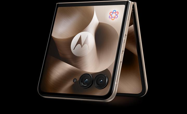 Productafbeelding Motorola Razr 60 Ultra (512 GB, Pantone bergpad, 6.96", SIM + eSIM, 50 Mpx, 5G)