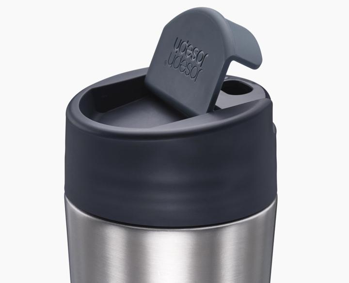 Immagine prodotto Joseph Joseph Tazza da viaggio in acciaio inox Sipp con coperchio ribaltabile 454 ml Anth. (0.45 l)