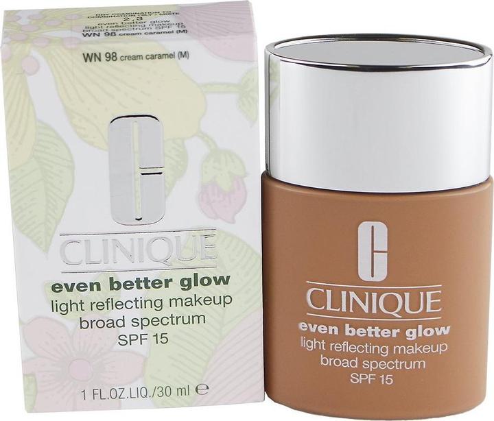 Clinique Even Better Glow Lichtreflektierendes Makeup SPF15 30ml 98 Creme Karamell