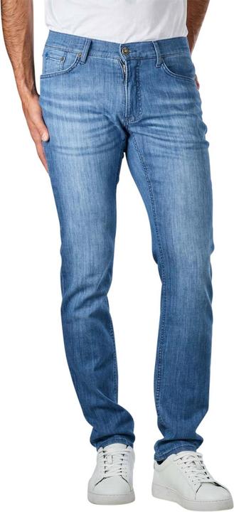 Actual product image BRAX Chuck Jeans Slim Fit light blue used (W46/L34)
