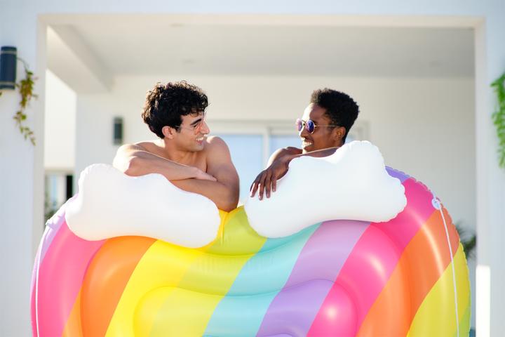 Actual product image Bestway Rainbow Dreams™ 2-Person Inflatable Pool Island 1.75 m x 1.63 m