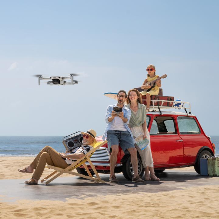 Produktbild DJI Mini 2 Fly More Combo (31 min, 249 g, 12 Mpx)