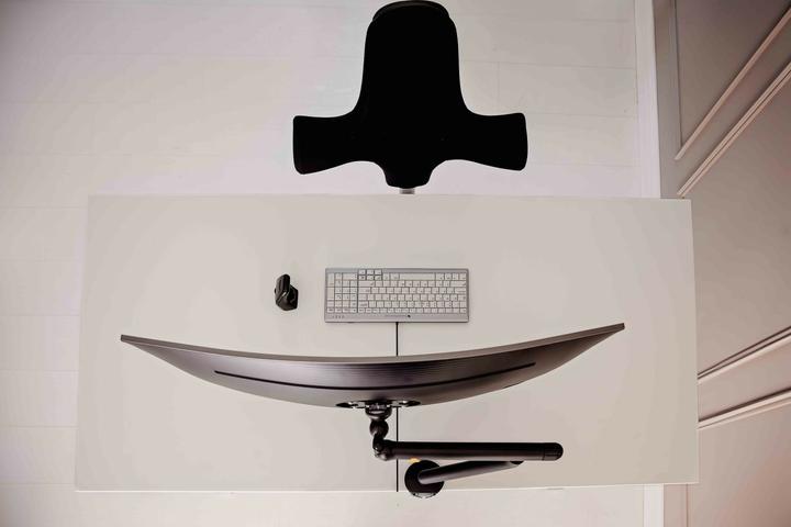 Produktbild Bakker Elkhuizen BNEBFSB BAKKER BE Flexible Monitorarm (Tisch, 35")