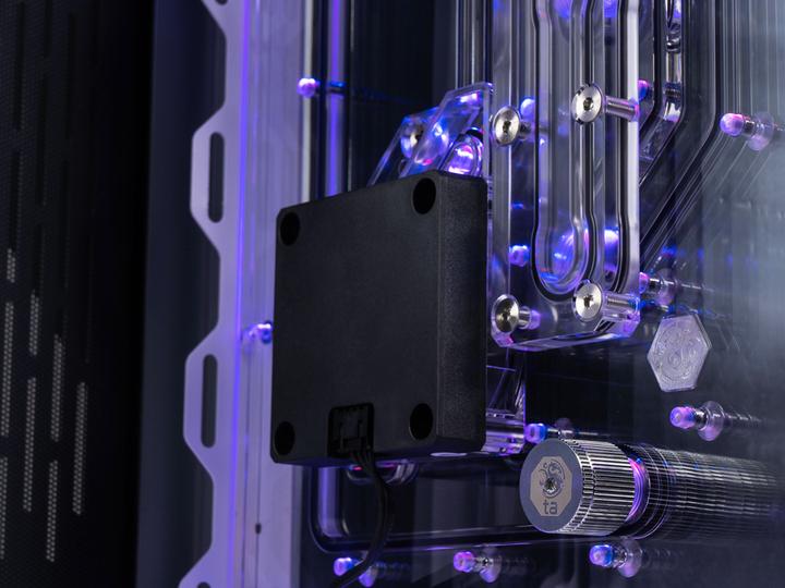 Actual product image Bitspower K1M pump PWM