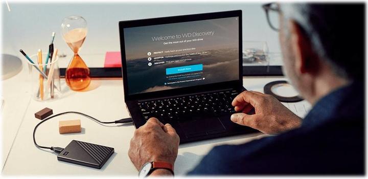 Actual product image WD My Passport external hard (1 TB)
