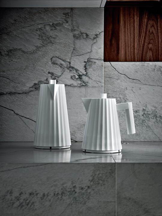 Actual product image Alessi Plissé Kettle (1 l, EU plug)