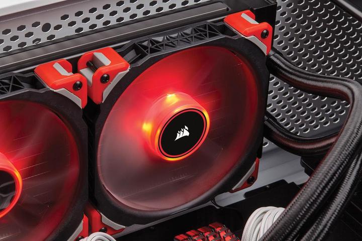 Actual product image Corsair ML140 Pro (140 mm, 1 x)