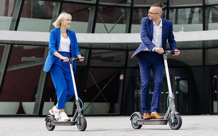 Actual product image Motus Scooty (20 km/h, 25 km, 350 W)