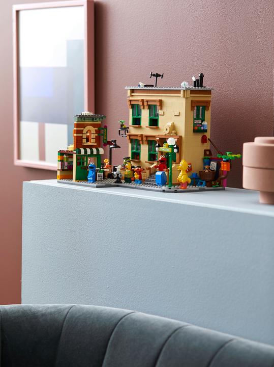 Immagine prodotto LEGO 123 Sesame Street (21324, LEGO Ideas, Set LEGO rari)