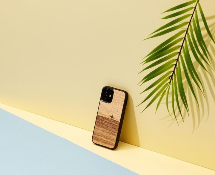 Actual product image Man&Wood case for iPhone 12 mini terra black (Apple iPhone 12 mini)
