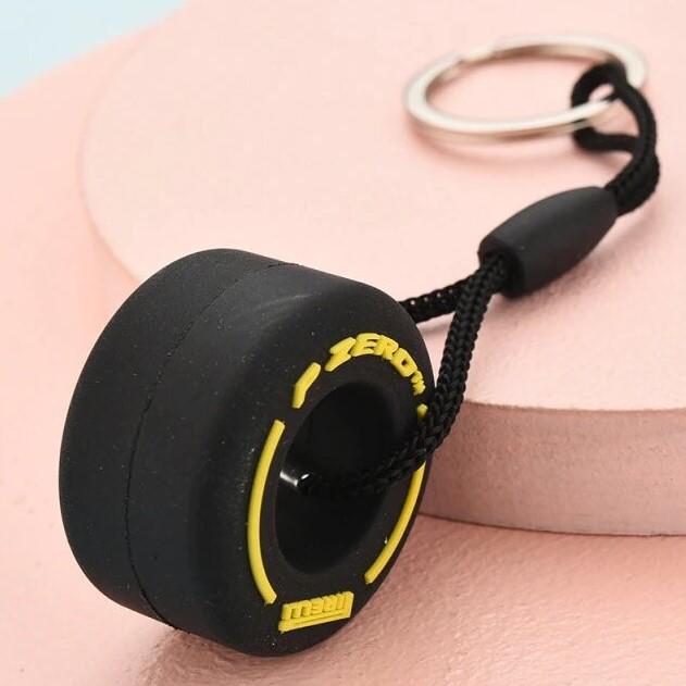 Actual product image PhoneLook Universal / Key Ring Tyre P Zero Pirelli F1 Sport