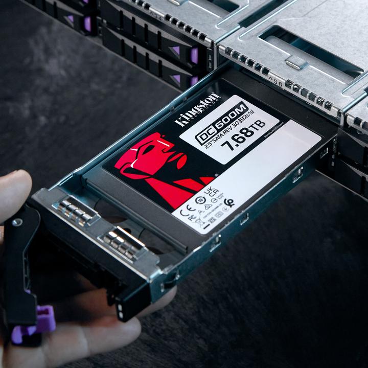 Immagine prodotto Kingston DC600M (7680 GB, 2.5")