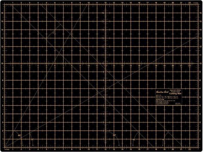 Actual product image Hemline Gold Cutting pad