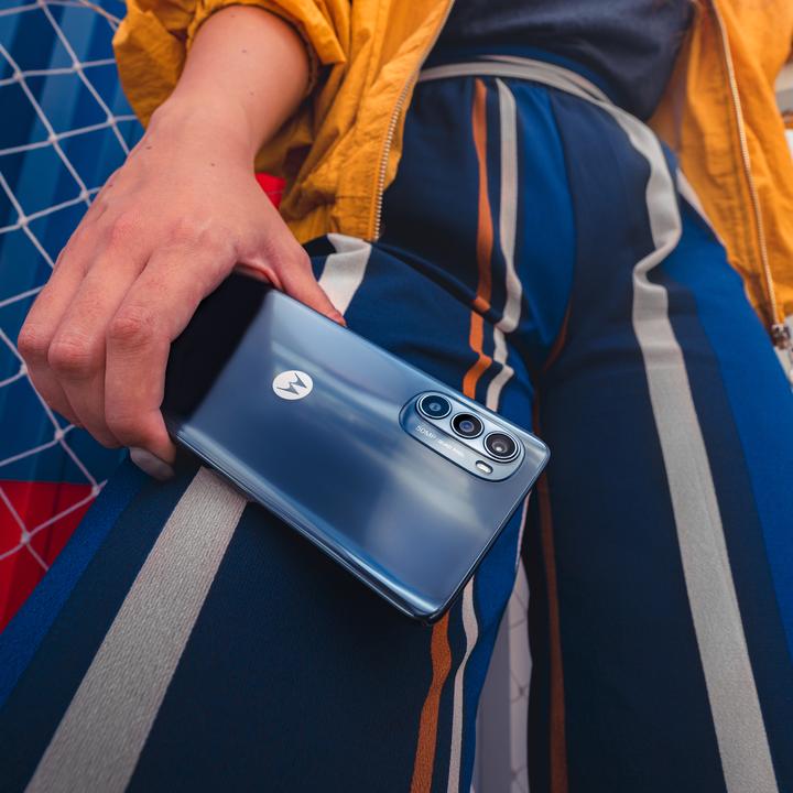 Immagine prodotto Motorola Moto G52 (128 GB, Charcoal Grey, 6.60", Doppia SIM Ibrida, 50 Mpx, 4G)