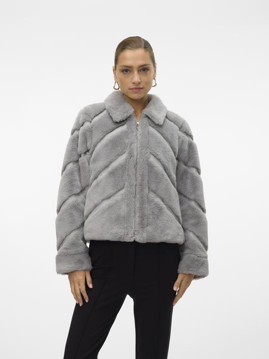 Actual product image Vero Moda VMSONJALUIS Jacket Faux fur jacket (XL)