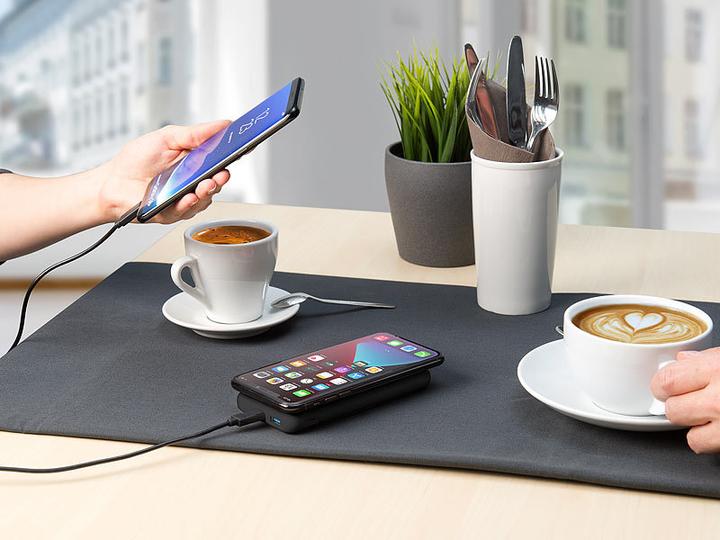 Immagine prodotto Revolt Stazione di ricarica magnetica (10000 mAh, 20 W, 37 Wh)