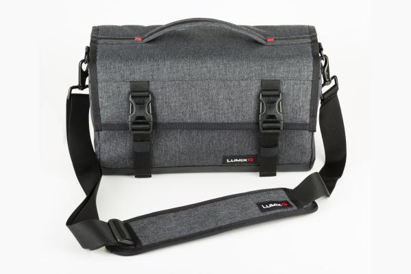 Produktbild Panasonic Schultertasche DMW-PM10 (Kamera Schultertasche, 8 l)