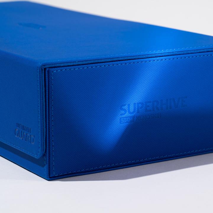 Actual product image Ultimate Guard Card Box XenoSkin Superhive 550+ Blue