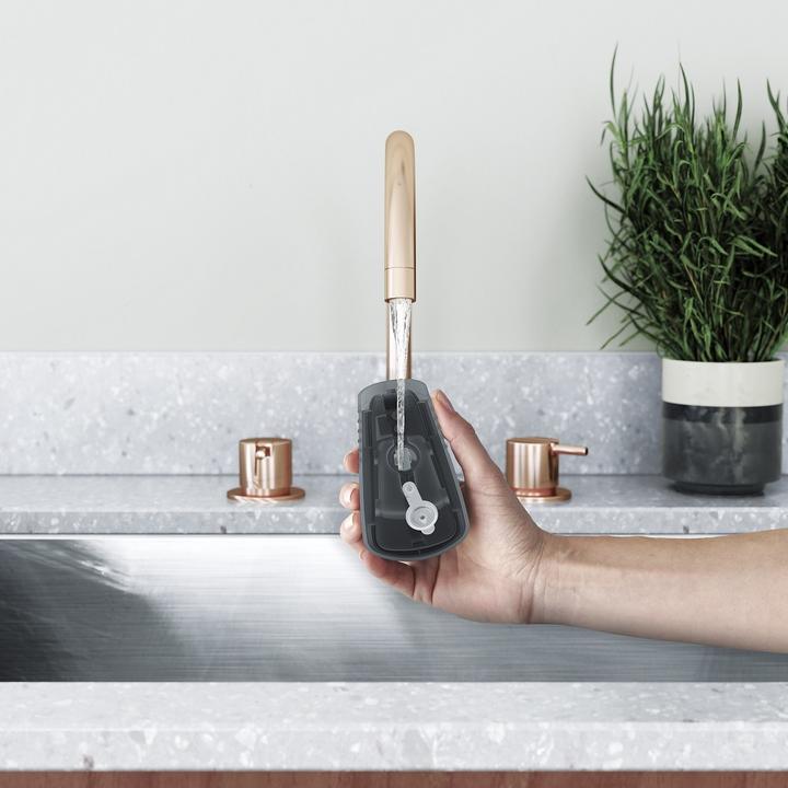 Actual product image Electrolux Refine 600 Portable Steam Brush (1200 W)