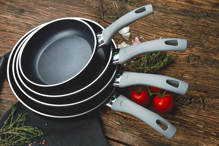 Actual product image Zwilling Lazise frying pan, 28 cm | aluminium | round (28 cm, Casserole + Stewpot, Aluminium)
