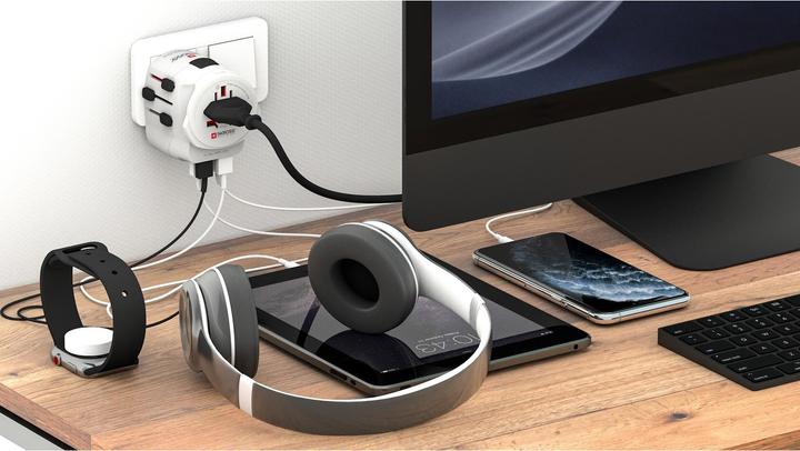 Actual product image Skross PRO Light USB