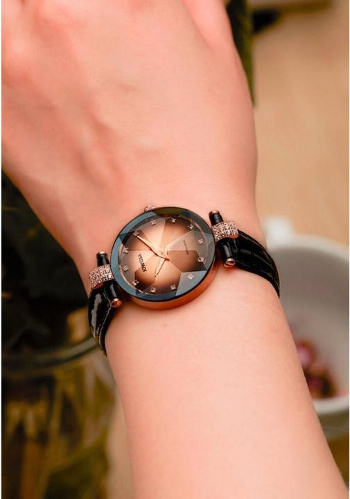 Actual product image Jowissa Facet rhinestones (Analogue wristwatch, 29.50 mm)