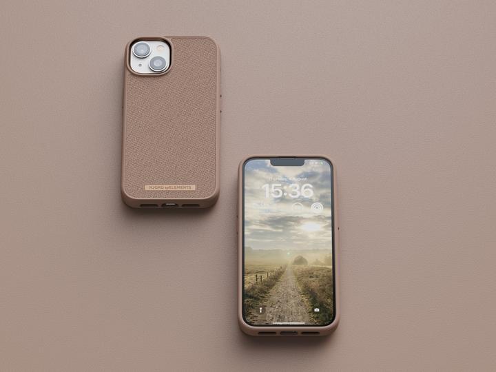 Actual product image Njord Hard Cover Tonal Case Pink Sand (Apple iPhone 14)