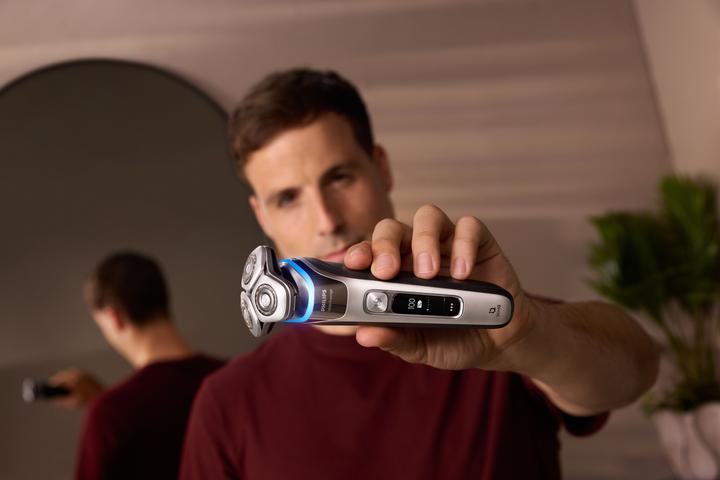 Actual product image Philips i9000 Prestige XP9204/30