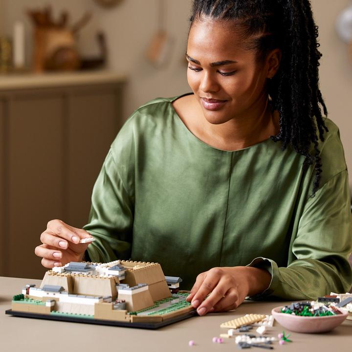 Image du produit LEGO 21060 Confidentiel (21060, LEGO Architecture)