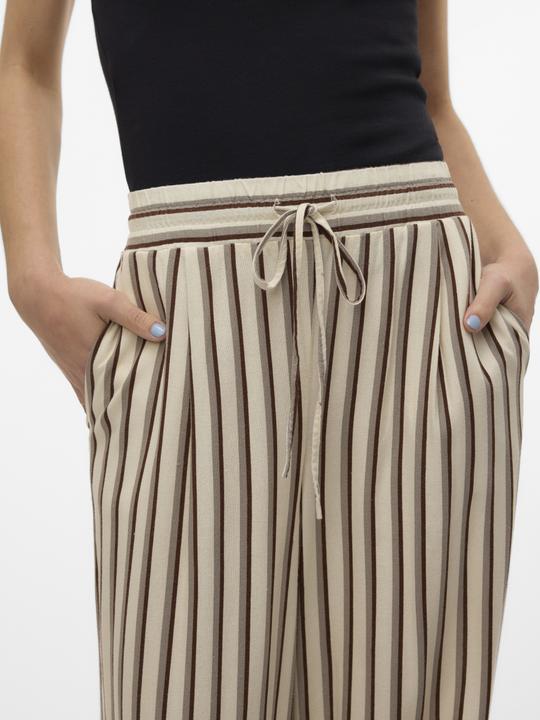 Actual product image Vero Moda VMJESMILO Mid-rise waist trousers Wide leg trousers (S)
