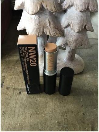 Produktbild MAC Cosmetics Studio Fix Soft Matte Foundation Stick (NW13)