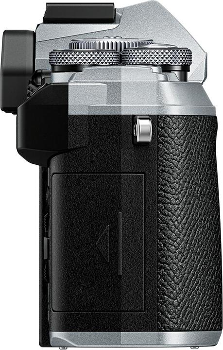 Actual product image Olympus OM-D E-M5 Mark III Kit (12 - 200 mm, 20.40 Mpx, Micro Four Thirds)