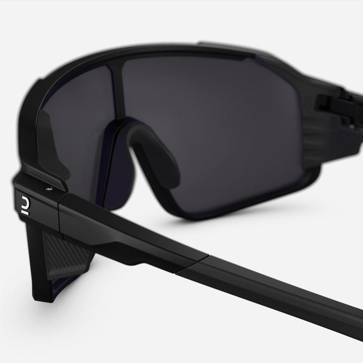 Immagine prodotto Quechua Occhiali da sole con lenti piene ad alta risoluzione - MH900 categoria 4 nero (Nero, Nero)