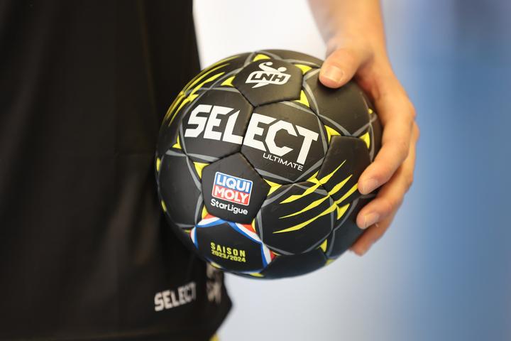 Produktbild Select handball ultimate replica lnh 2023