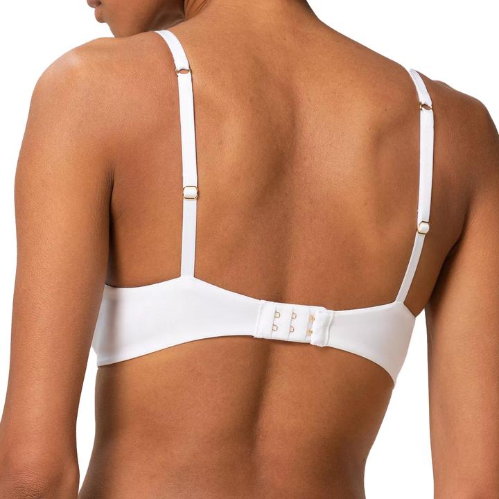 Image du produit Triumph Essentiels de maquillage pour le corps WHU (85 A, Une unité par pack)