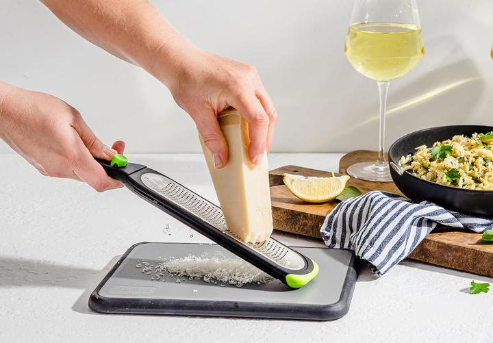 Produktbild DreamFarm Zester Reibe Ozest